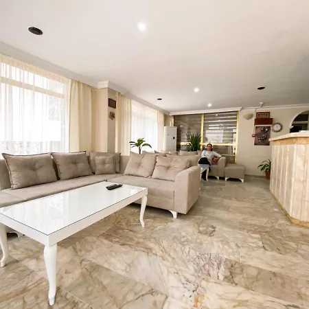 Nergiz Boutique 3* אנטליה